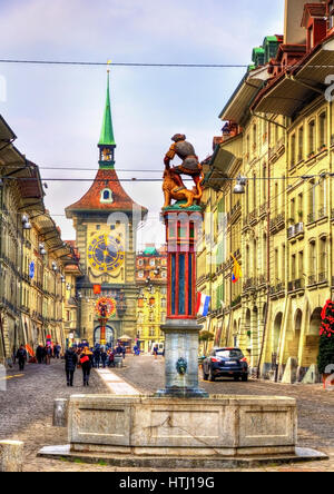 Brunnen auf der Kramgasse Straße in der Altstadt von Bern - Schweiz Stockfoto