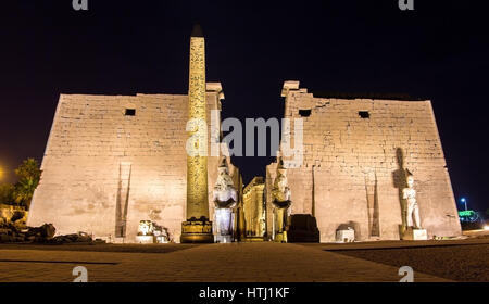 Eingang zum Luxor Tempel - Ägypten Stockfoto