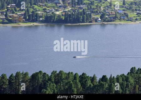 Russia,Altay.View von Mount Tila-Tuu auf den Wassern des Sees Telezkoje Stockfoto