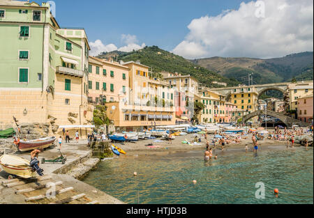 Alte Viertel und den Hafen von Bogliasco an der Rivera di Levante in Ligurien, Nord-West-Italien Stockfoto