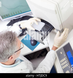 Lebens-Wissenschaftler forschen im Labor. Stockfoto