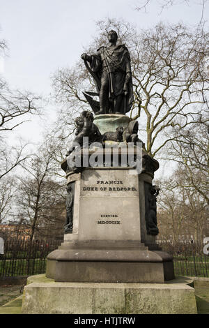 STATUE VON FRANCIS RUSSELL 5. HERZOG VON BEDFORD, RUSSELL SQUARE Stockfoto