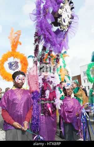 St. Patricks Day Parade, Birmingham UK 12. März 2017 © Terry Mason / Alamy Stockfoto