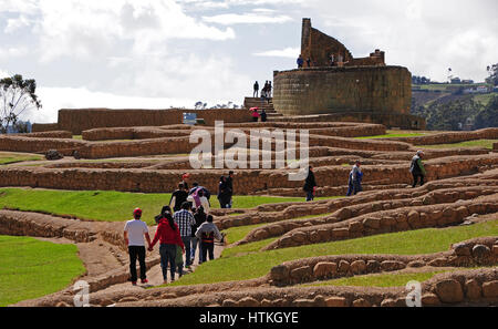 Ingapirca, Ecuador. 16. Oktober 2016. Die Inka-Stätte ist der am besten erhaltenen archäologischen Website aus Inka-Zeit in ganz Ecuador Ingapirca genannt. Grundmauern lassen das Layout der einzelnen Gebäude zu sehen. Aufgenommen am 16.10.2016. Foto: Reinhard Kaufhold/Dpa-Zentralbild/ZB | weltweite Nutzung/Dpa/Alamy Live-Nachrichten Stockfoto