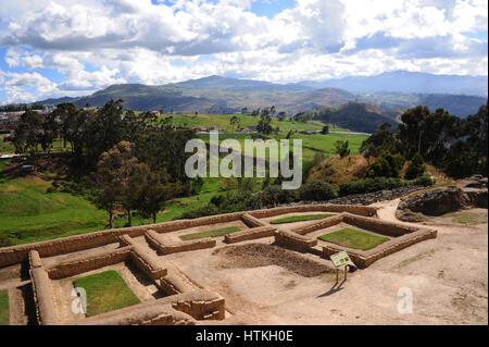 Ingapirca, Ecuador. 16. Oktober 2016. Die Inka-Stätte ist der am besten erhaltenen archäologischen Website aus Inka-Zeit in ganz Ecuador Ingapirca genannt. Grundmauern erlauben uns, die Strukturen der einzelnen Gebäude zu sehen. Aufgenommen am 16.10.2016. Foto: Reinhard Kaufhold/Dpa-Zentralbild/ZB | weltweite Nutzung/Dpa/Alamy Live-Nachrichten Stockfoto