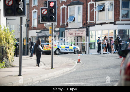 Winchester, Hampshire, UK. 13. März 2017. Winchester Stadtzentrum gesperrt wegen großen Polizei-Vorfall. Bildnachweis: Will Bailey/Alamy Live-Nachrichten Stockfoto