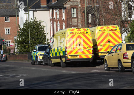 Winchester, Hampshire, UK. 13. März 2017. Winchester Stadtzentrum gesperrt wegen großen Polizei-Vorfall. Bildnachweis: Will Bailey/Alamy Live-Nachrichten Stockfoto