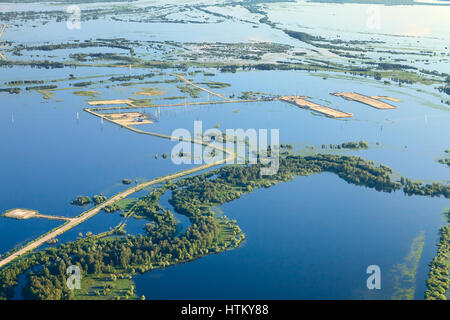 Landschaft Straße Überschwemmungen Terrain, Ansicht von oben Stockfoto