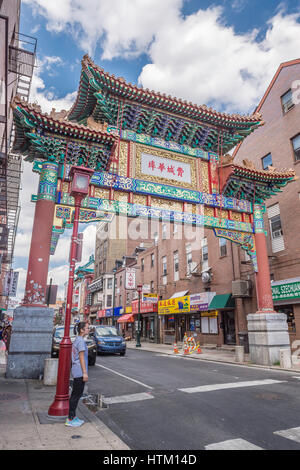 Chinesische Freundschaft Arch, Gate, Chinatown, Philadelphia, Pennsylvania, USA Stockfoto