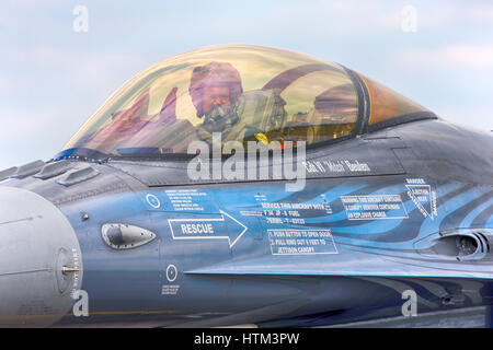 General Dynamics Lockheed Martin f-16 AM Fighting Falcon FA-110 c/n: 6 H-110 belgischer Luft-Komponente von Michel "Mitch" Beulen geflogen Stockfoto