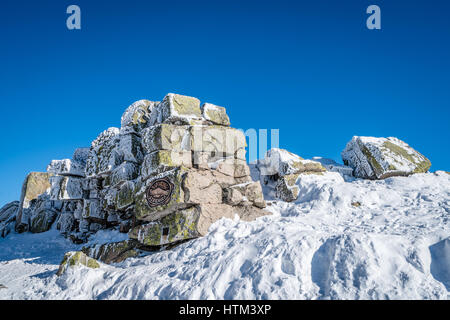Großen Steinen auf dem Gipfel Szrenica Berges, Riesengebirge, Polen Stockfoto