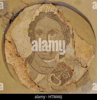 Mosaik an der Wand, Thalia, die Muse der Komödie und der idyllischen Poesie darstellen. 2. Jahrhundert n. Chr. Spanien. Nationales Archäologisches Museum. Tarragona. Spanien. Stockfoto