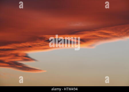 Bunte Wolken bei Sonnenuntergang Beijing-China Stockfoto