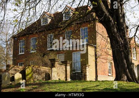 Haus neben St Mary die Jungfrau Kirche, Potton, Bedfordshire Stockfoto