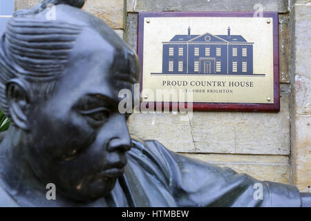 Japanische Samurai Krieger Statue außerhalb Stamner House Stockfoto