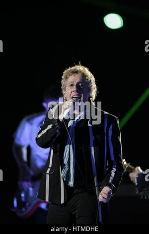 Roger Daltrey von der Rockband The Who beim Super Bowl in Miami, Florida, USA am 7. Februar 2010. Foto von Francis Specker Stockfoto