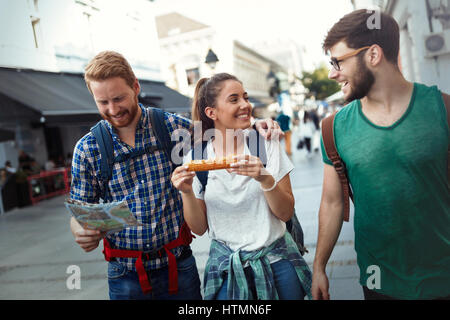 Reisen Jugendliche mit Spaß und besichtigen von Sehenswürdigkeiten Stockfoto