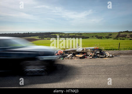 Brighton, UK. 13. März 2017. Fliege-Kippen in der South Downs National Park, in der Nähe von Brighton Credit: Andrew Hasson/Alamy Live News Stockfoto