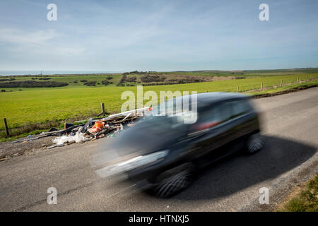 Brighton, UK. 13. März 2017. Fliege-Kippen in der South Downs National Park, in der Nähe von Brighton Credit: Andrew Hasson/Alamy Live News Stockfoto