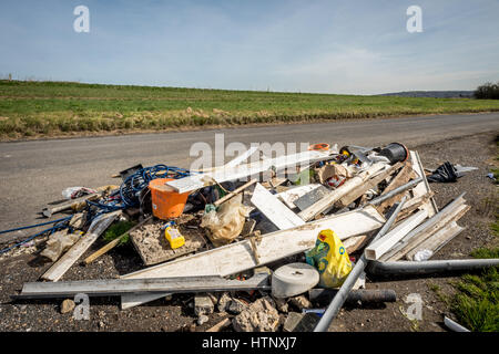 Brighton, UK. 13. März 2017. Fliege-Kippen in der South Downs National Park, in der Nähe von Brighton Credit: Andrew Hasson/Alamy Live News Stockfoto