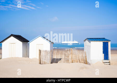 Strandhäuser in Bleriot-Plage, ein beliebter Strand in der Nähe von Calais, Frankreich Stockfoto