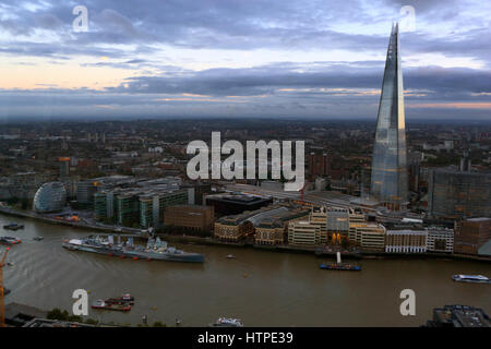 Der Shard, London Bridge Station, Rathaus und die Themse betrachtet von Sky Garden Stockfoto