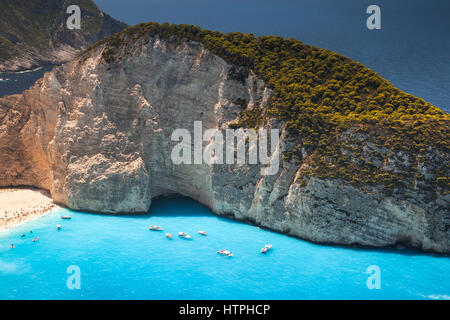 Landschaft der Navagio Bucht, Griechenland. Schiff Wrack Strand. Die beliebtesten Natursehenswürdigkeit von Zakynthos, griechische Insel im Ionischen Meer Stockfoto