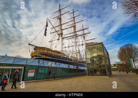 Der Legendäre 19. Jahrhundert Segelschiff "Cutty Sark" ein großes Schiff auf öffentliche Anzeige in Greenwich, Großbritannien. Stockfoto