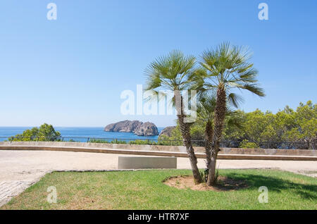 Blick über Islas Malgrats an einem sonnigen Sommertag in Santa Ponsa, Mallorca, Balearen, Spanien. Stockfoto