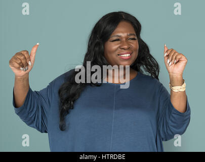 Afrikanischer Herkunft Frau tanzt Stockfoto