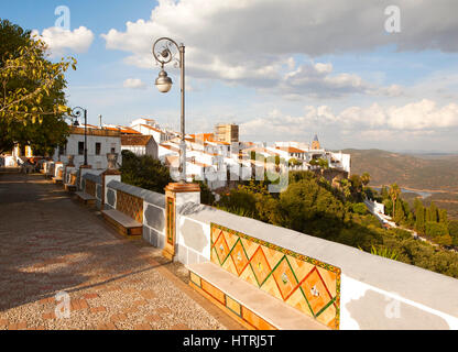 Hügel Dorf Zufre, Sierra de Aracena, Provinz Huelva, Spanien Stockfoto
