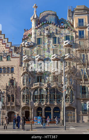 Casa Batlló ist ein berühmter Gebäude im Zentrum von Barcelona und ist eines der Meisterwerke des Antoni Gaudí, Katalonien, Spanien. Stockfoto