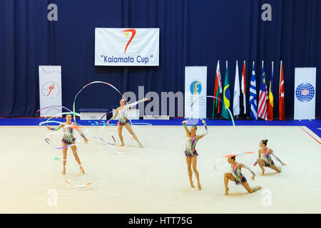 Kalamata, Griechenland. 24. April 2016. Nationalmannschaft Band Darsteller beim 24. internationalen Treffen der rhythmischen Sportgymnastik Stockfoto