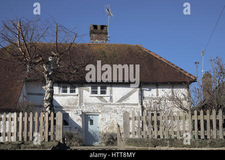 In der West Sussex Dorf amberley strohgedeckten Stockfoto