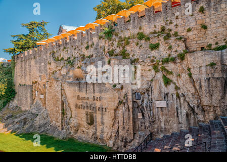 Ein Schießstand für Armee schützen in der Burg von San Marino Stockfoto