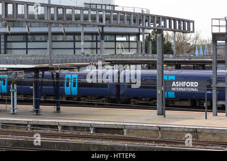 Ashford International Bahnhof und südöstlichen Bahnhof Ashford, Kent Stockfoto