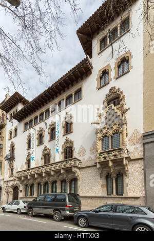 Palau Macaya vom Architekten Josep Puig in Barcelona, Katalonien, Spanien. Stockfoto