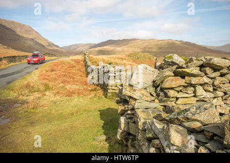 A592 Straße durch Kirkstone Pass in Cumbria. UK Stockfoto