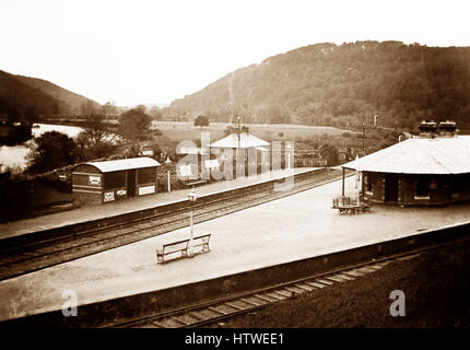 Vale von Avoca Railway Station, Irland - 1900 Stockfoto