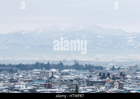 Gesamtansicht der Aizuwakamatsu Stadt, Blick vom Mt.Iimori, Aizuwakamatsu Stadt Fukushima Präfektur, Japan Stockfoto