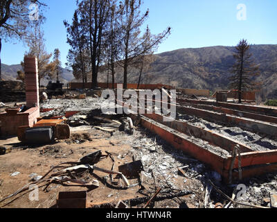 Haus nach wildes Feuer abgebrannt Stockfoto