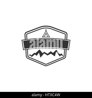 Leere Abzeichen Vektorform mit Bergen. Gut für Retro-Abenteuer Labels, Logos. Vintage Silhouette Insignia Design. Isoliert auf weißem Hintergrund. Stoc Stock Vektor