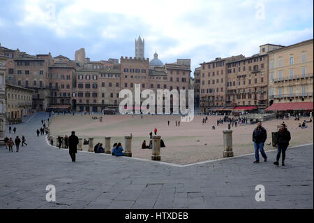 Piazza del Campo in Siena, Toskana, Italien, Europa - Principal öffentlicher Raum des historischen Zentrum der alten Stadt, mittelalterliche Platz wo Palio di Siena statt Stockfoto