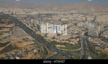 Teheran, IRAN-Ansicht von Teheran vom Milad Tower - Iran, Milad Tower, Schatten von Milad. Stockfoto