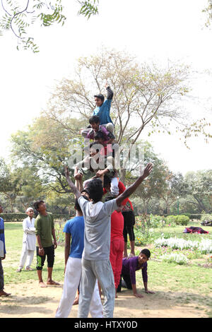 Studenten Performing Art Game, Childrens Park, Neu Delhi, Indien (© Saji Maramon) Stockfoto