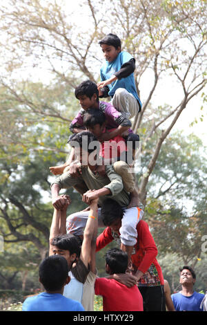 Studenten Performing Art Game, Childrens Park, Neu Delhi, Indien (© Saji Maramon) Stockfoto