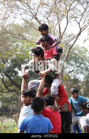 Studenten Performing Art Game, Childrens Park, Neu Delhi, Indien (© Saji Maramon) Stockfoto