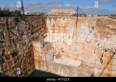 Ein Marmor-Steinbruch in Portugal Stockfoto