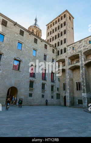 Palau Reial, Königspalast am Placa del Rei (Königs-Platz), Barcelona, Katalonien, Spanien. Stockfoto