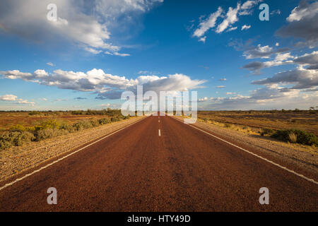 Outback Road - Australien Stockfoto